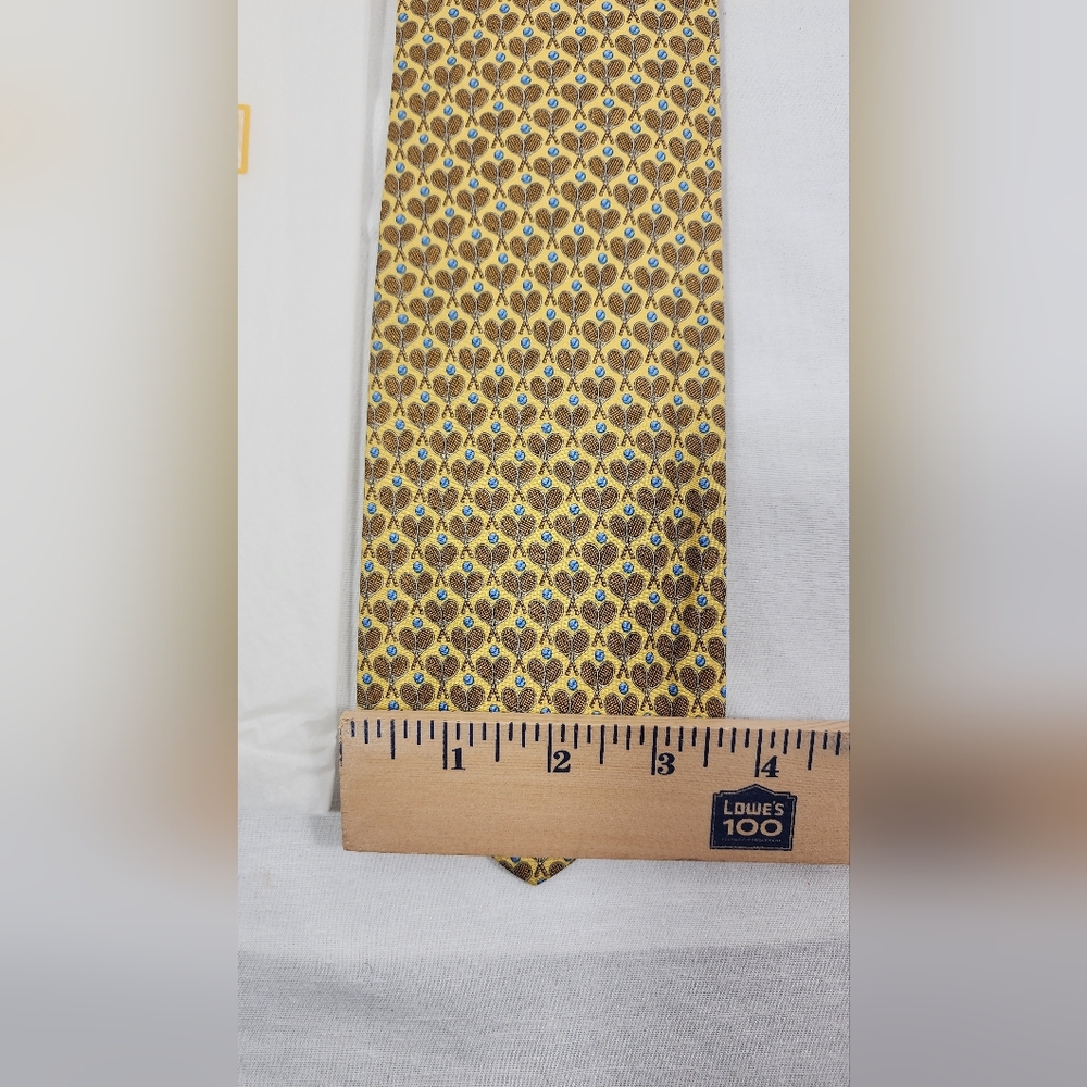 NWT BEAUFORT TIE RACK THE ART OF SILK, MEN'S TIE, YELLOW, 100% SILK, TENNIS LOGO - Picture 2 of 8